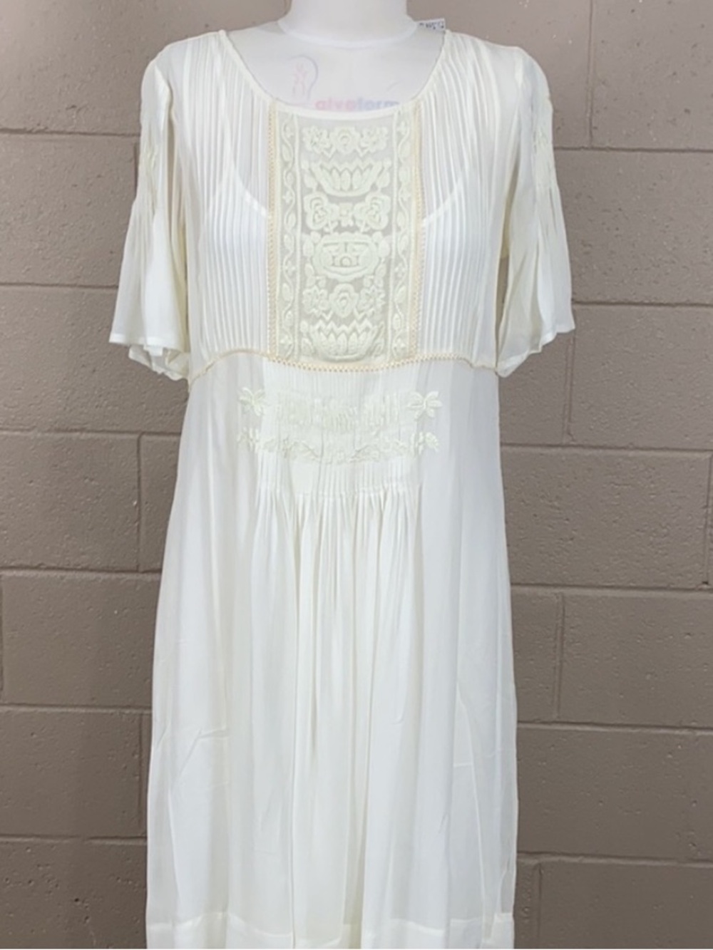 SUNDANCE: Ivory Embroidered Dress